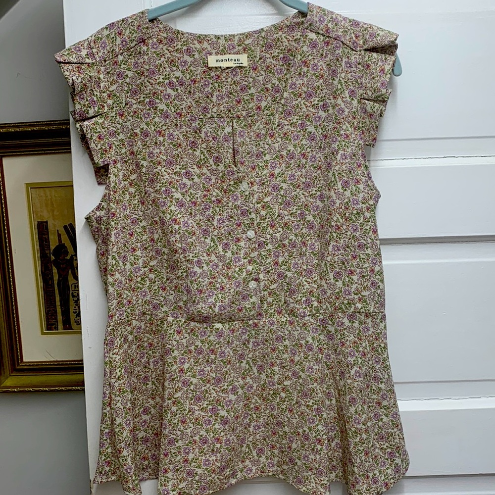 floral blouse